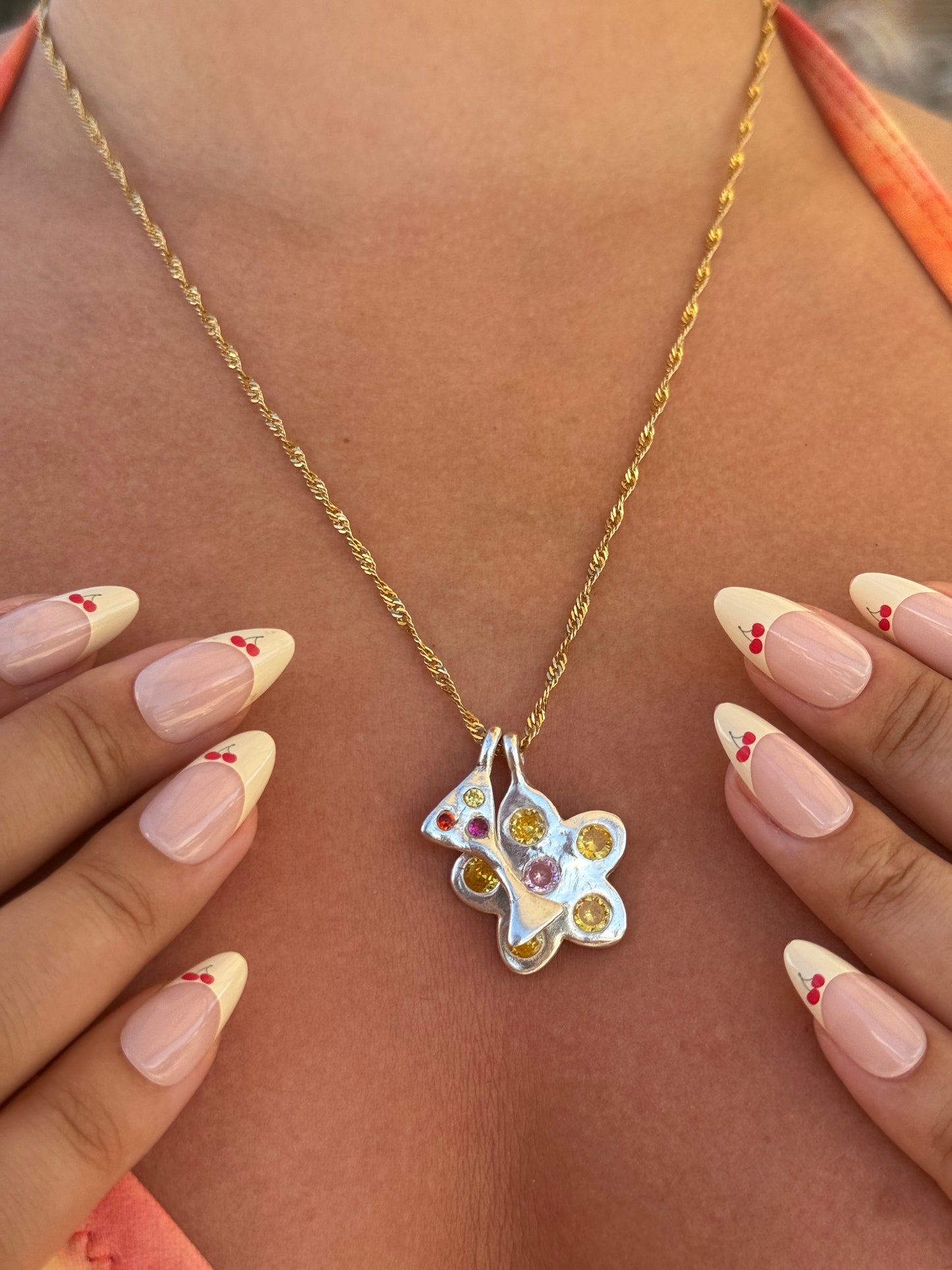 Bejewelled Pendant Necklace