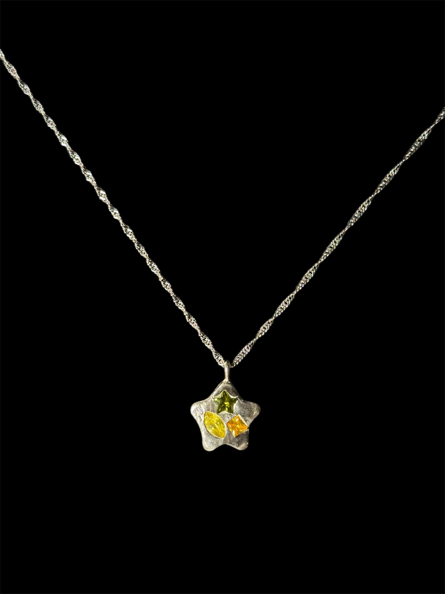 Bejewelled Pendant Necklace