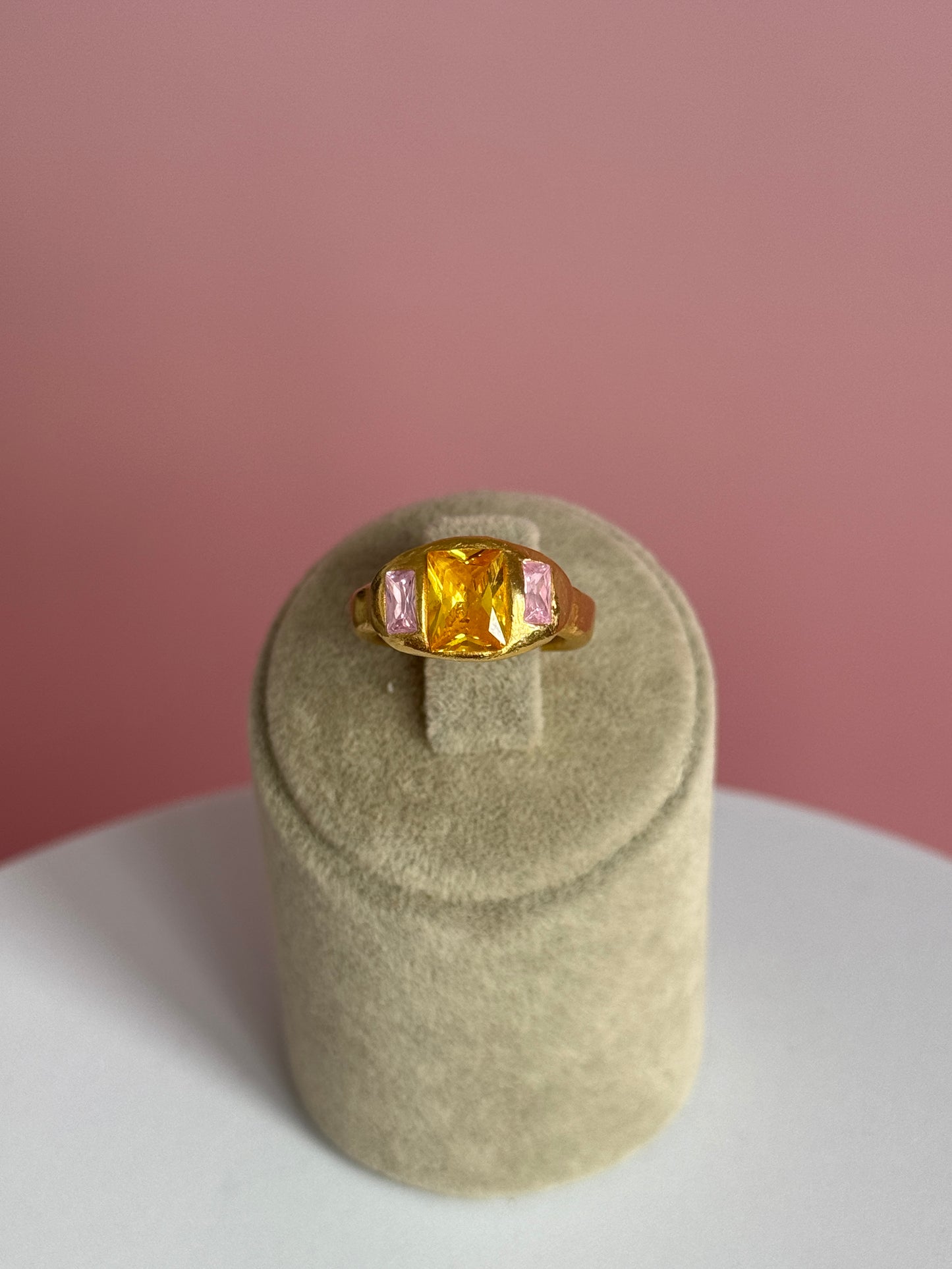 Vespera Ring