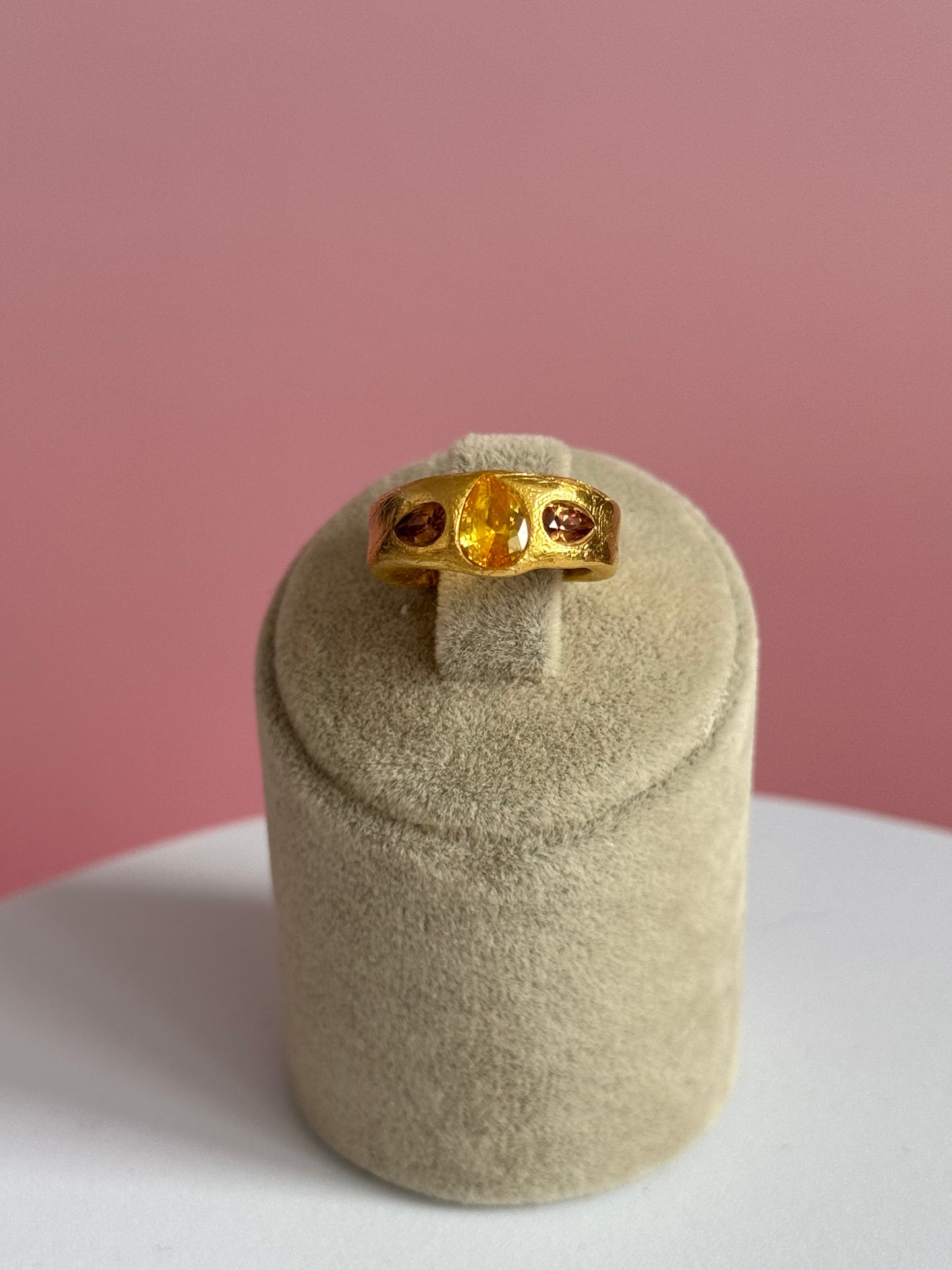 Leontine Ring