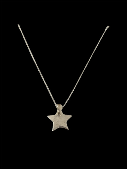 Plain Star Necklace